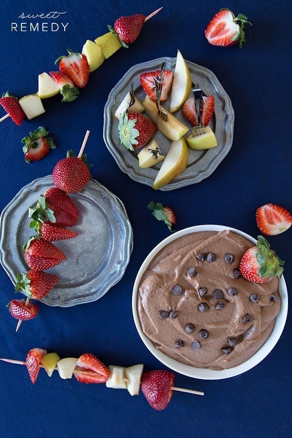 Creamy Chocolate Fondue Dip | Sweet-Remedy.com